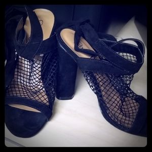 So Me lace high heels